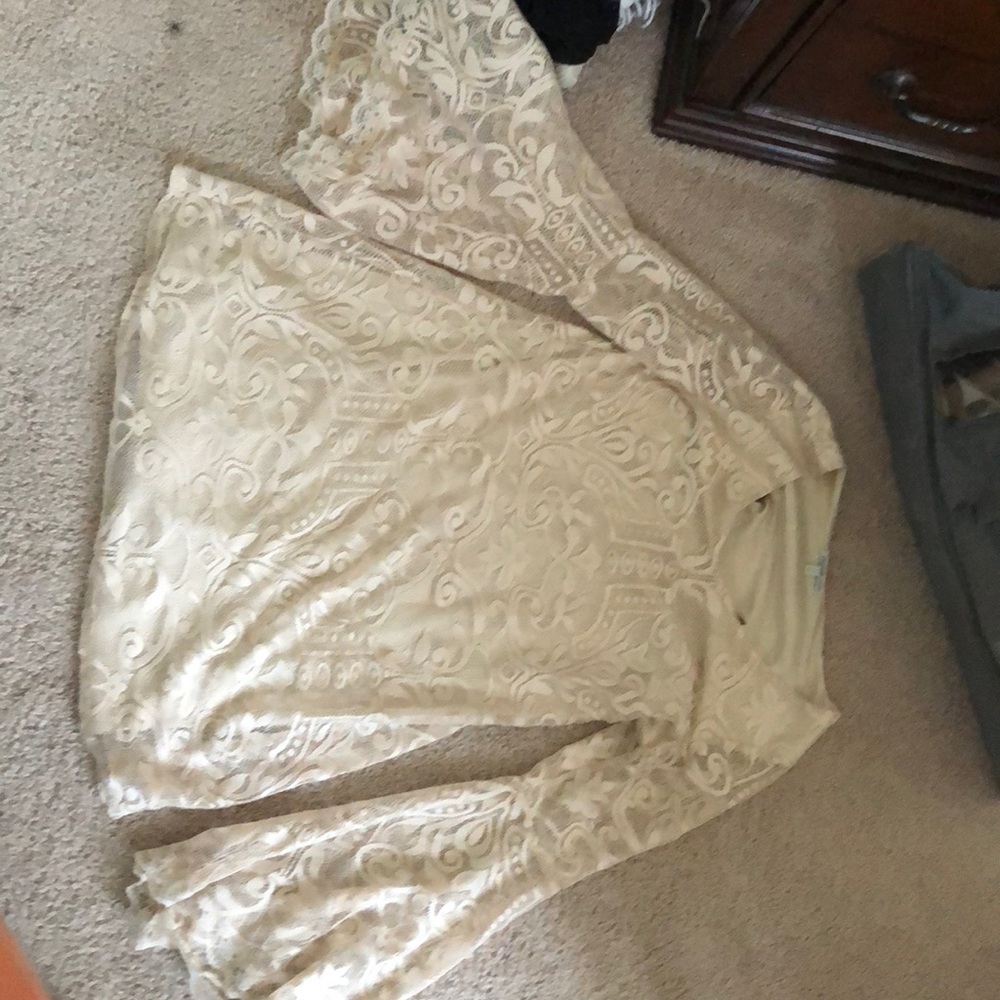 Bell sleeved dress